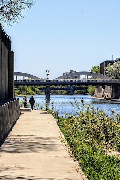 Exploring the views from the lower Riverwalk 