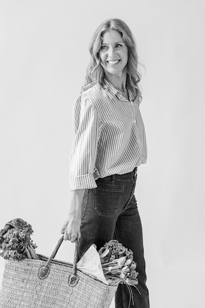 JOIN ME ON MONDAY, JUNE 23RD FOR A FREE WEBINAR ON WHY DIETS FAIL WOMEN 40+