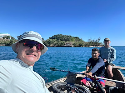 Crossing the Cienfuegos straight by row boat. 