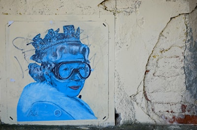 QE2 the Vespa Queen